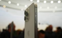 iPhone 15 Pro ve Pro Max ön siparişte yok sattı