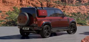345 HP güç, 700 Nm tork: 2025 Land Rover Defender tanıtıldı!