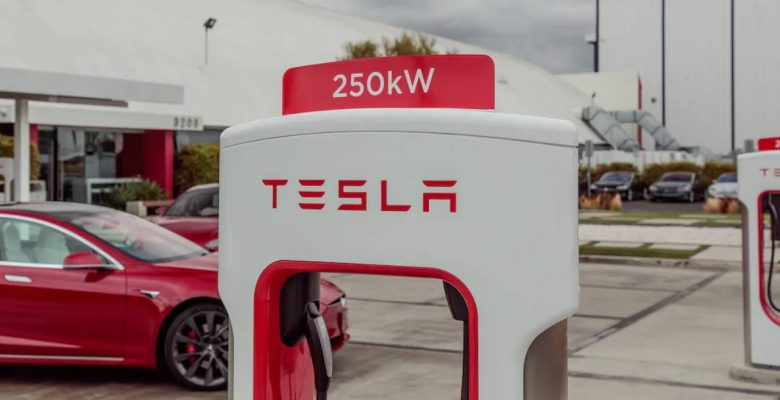 Tesla, Gemlik Supercharger istasyonlarını herkese açtı!